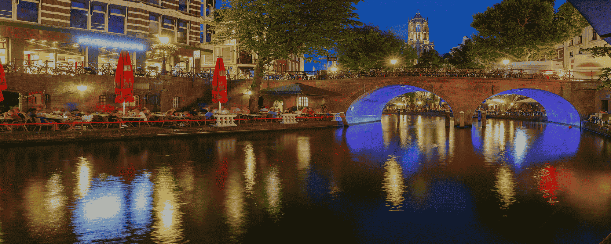 ABOUT US 1 Utrecht at night Redimen 1